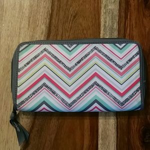 Thirty-one multiuse organizer.